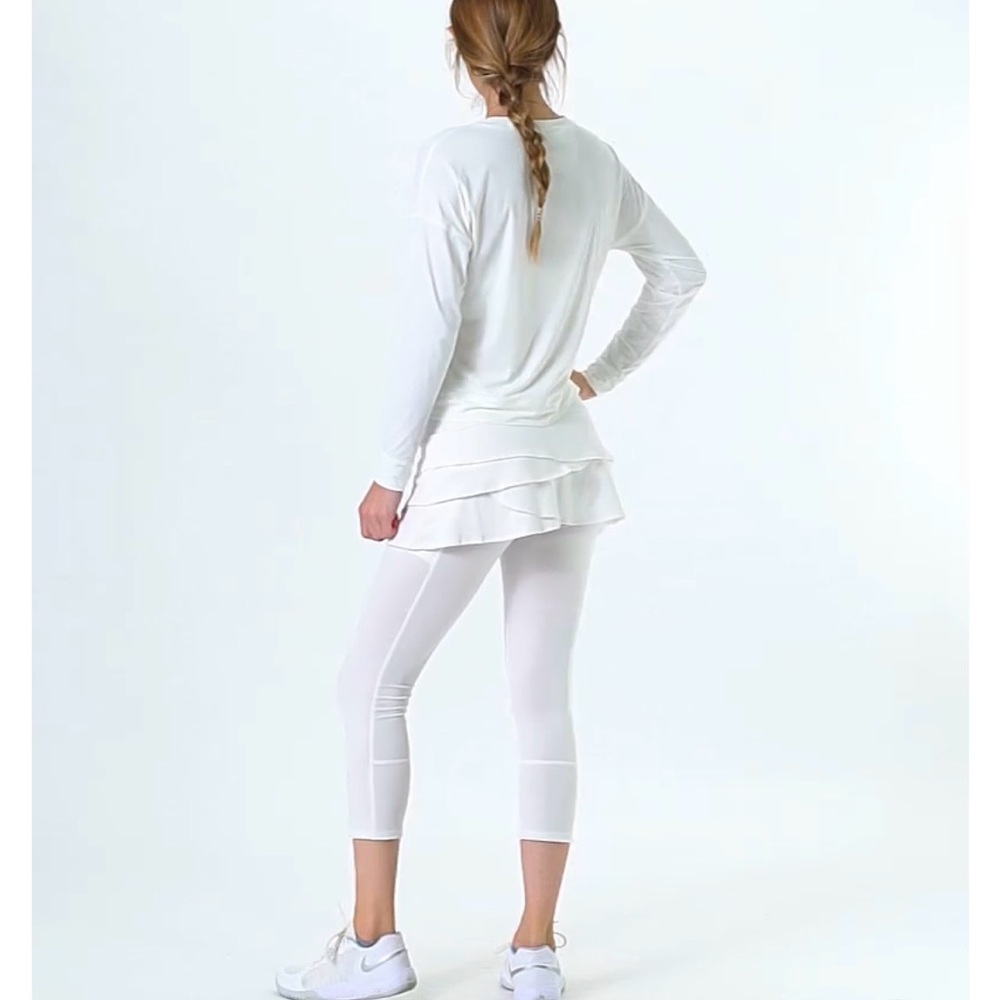 NWT Lucky in Love Women's Scallop Skirt Capri White Size Small - Picture 6 of 10